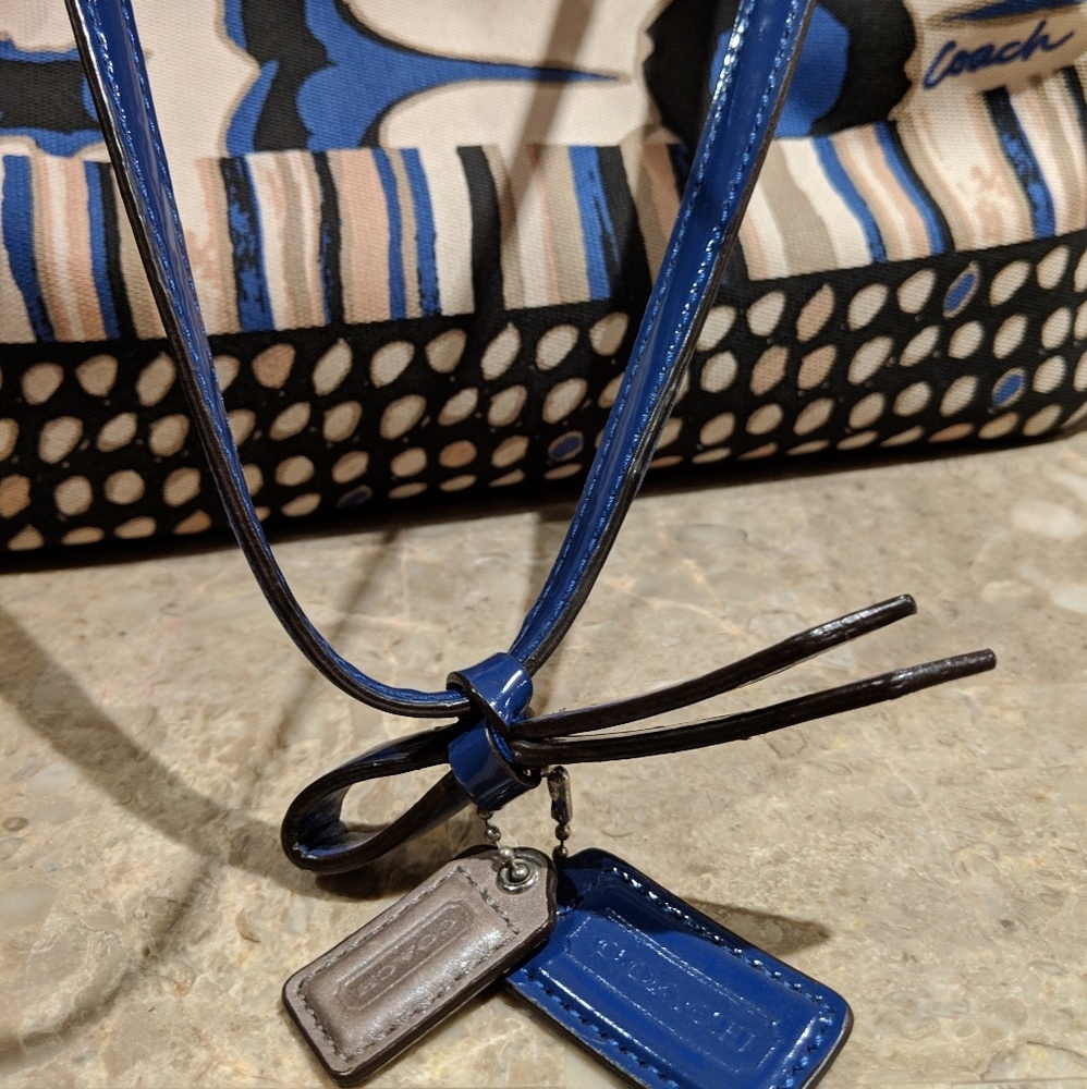 Coach Bag - Picture 3 of 4